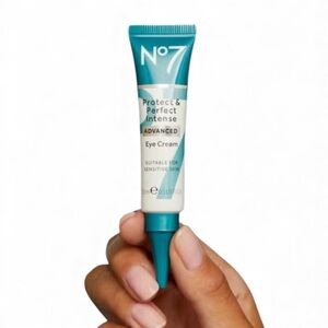 No7 Protect & Perfect Intense Advanced Eye Cream